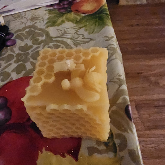 Bee Cube Candle